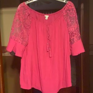 Xl fushsia shirt.